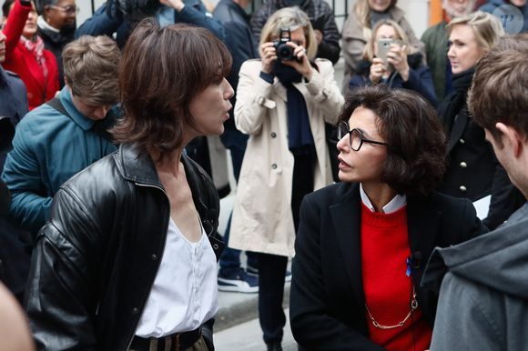 La fille de Serge Gainsbourg reste impliquée dans le projet et conserve une place au capital du nouveau montage.

Charlotte Gainsbourg, Rachida Dati (ministre de la culture) lors de la cérémonie de dévoilement de la plaque "Maison des Illustres" de la Maison Gainsbourg à Paris, France, le 2 avril 2024. © Christophe Clovis/Bestimage