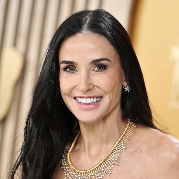 Demi Moore - Photocall de la 31ème édition des SAG Awards (Screen Actors Guild Awards) au Shrine Auditorium à Los Angeles le 23 février 2025.