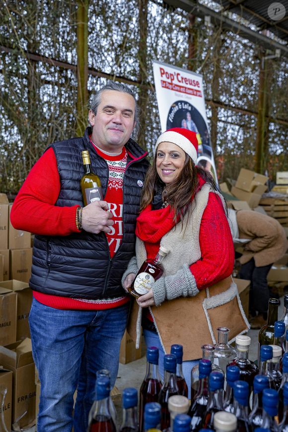 Pierre a partagé sa fierté sur les réseaux sociaux.

Pierre et Frédérique, candidats de "L'amour est dans le Pré", participent au marché de Noël de Jérôme et Lucile dans leur ferme à Jons. © PsnewZ / Bestimage