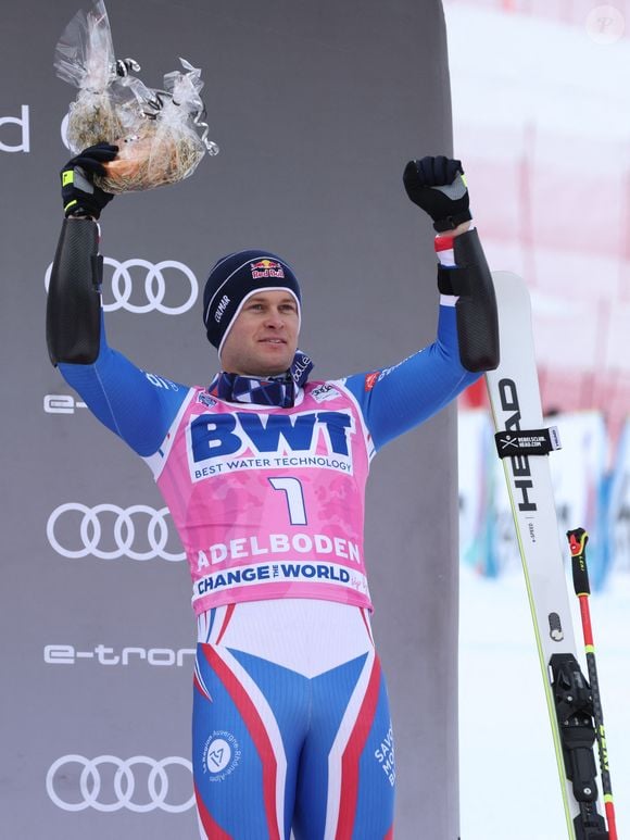 Un établissement situé en contrebas dans un autre quartier de la commune savoyarde, comme l’indique le JDD

Alexis Pinturault (FRA). lors de la FIS Coupe du monde slalom géant messieur à Adelboden, Suisse, le 8 janvier 2022. © GEPA/Panoramic/Bestimage