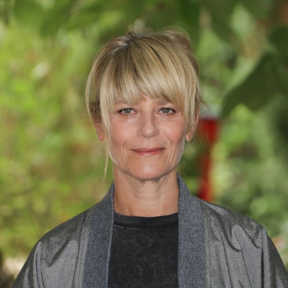 Marina Foïs au photocall du film "La Femme la plus riche du monde" lors de la 18ème édition du Festival du Film Francophone de Angoulême (FFA), France, le 26 août 2025. © Coadic Guirec/Bestimage