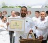 Cette nouvelle adresse est située place des Innocents, près des Halles, dans le Ier arrondissement de Paris.

Les Chefs à Saint-Tropez fêtent les producteurs 2026. Mohamed Cheikh place des Lices à Saint-Tropez, le 3 mai 2026., pour "la battle de panier surprise". ©Jean-Marc LHOMER/Bestimage.