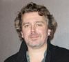 Alex Vizorek vit depuis sa naissance avec une particularité qui touche environ 5 % de la population : il est anosmique et ne possède donc aucun odorat.

Alex Vizorek - Avant-première de la série Disney+ "bref.2" au cinéma le Grand Rex à Paris. © Coadic Guirec/Bestimage
