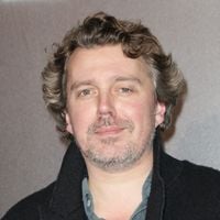 Depuis sa naissance, Alex Vizorek a une particularité qui touche 5% de la population française seulement