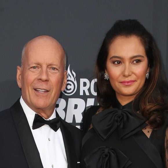Ces dernières années, Bruce Willis est progressivement devenu l'ombre de lui-même sur les plateaux de tournage...

Bruce Willis et sa femme Emma Heming à la soirée Comedy Central Roast Of B. Willis au Palladium à Hollywood (Backgrid USA / Bestimage).