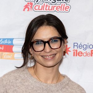 Lucie Bernardoni participe au festival du livre 'Des Livres, Des Artistes' à la Maison de la Chimie le 01 décembre 2024 à Paris, France. Photo par Nasser Berzane/ABACAPRESS.COM