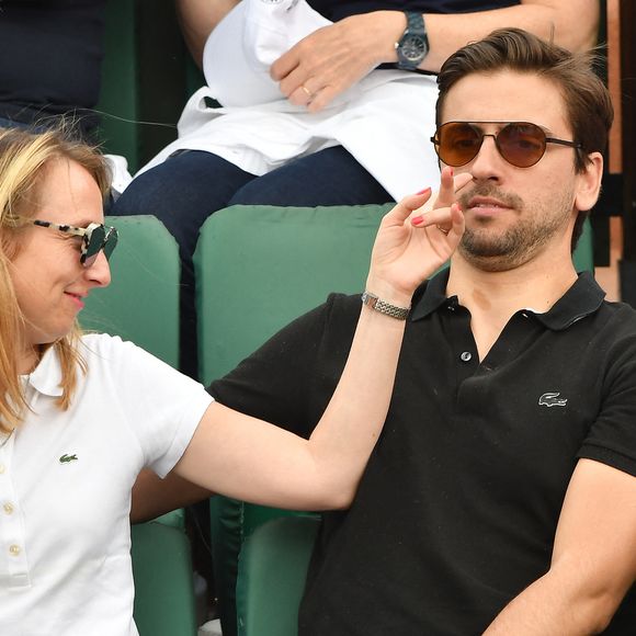Les performances de l'entreprise de Thomas Sabatier sont exceptionnelles.

L'actrice Audrey Lamy et son petit ami Thomas Sabatier assistent au tournoi de Roland-Garros 2018 - cinquième jour à Roland-Garros le 31 mai 2018 à Paris, France. Photo by Laurent Zabulon/ABACAPRESS.COM