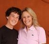 Estelle Lefébure s’est confiée dans les colonnes du magazine “ELLE”.

Estelle Lefébure et son fils Giuliano Ramette au photocall du village lors des Internationaux de France de Tennis de Roland Garros 2026, à Paris, France. © Dominique Jacovides/Bestimage