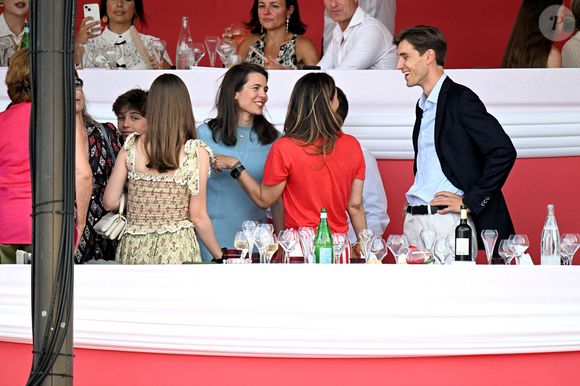 La princesse Caroline de Hanovre, sa fille Charlotte Casiraghi, son fils, né de son union avec Gad Elmaleh, Raphael, la princesse Alexandra de Hanovre, son fiancé Ben-Sylvester Strautmann, Melanie de Massy et Diane Fissore, la présidente du jumping et de la Fédération monégasque d’équitation, ont assisté à la 2eme journée du Jumping International de Monte-Carlo, le 4 juillet 2024. La compétition se déroule sur le port Hercule à Monaco, du 3 juillet au 5 juillet. La princesse Caroline, sa fille Charlotte et Diane Fissore, ont remis le 1er prix de la Longines Pro-Am Cup au profit de l'AMADE et recupéré un chèque de 20000 Euros pour l'associarion fondée en 1963 par la princesse Grace de Monaco en faveur de la protection et de l’épanouissement des enfants. C'es le binôme composé de Giacomo Paneraj (MON) et Felipe Coutinho Mendonca Nagata (BRE), pour la Team Paneraj & Partner Estate qui ont pris la première place. © Bruno Bebert/Bestimage
