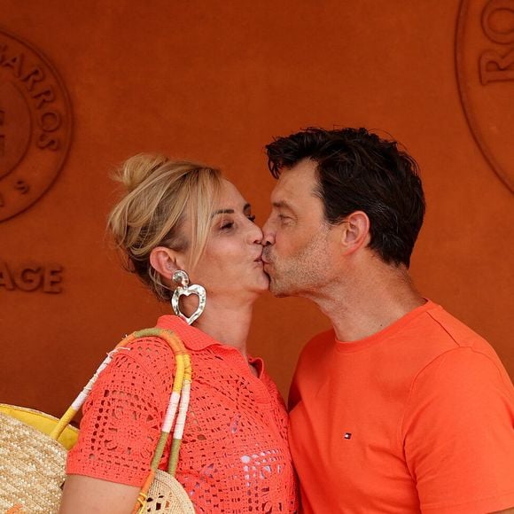 Le week-end a été marqué par l’élimination du jeune Moïse Kouamé.

Élodie Gossuin et son mari Bertrand Lacherie au photocall du village lors des Internationaux de France de Tennis de Roland Garros 2026, à Paris, France, le 30 mai 2026. © Dominique Jacovides/Bestimage



Photocall au village lors des Internationaux de France de Tennis de Roland Garros 2026, à Paris, France, le 30 mai 2026.