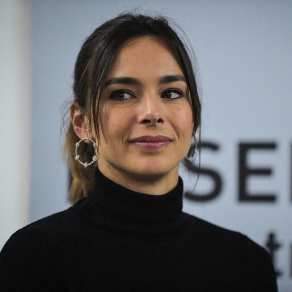 Marine Lorphelin a récemment rejoint l'écurie Webedia Care, branche de contenu santé du groupe Webedia, chez Dr. Good!. 

La Française Marine Lorphelin, médecin généraliste, mannequin et Miss France 2013, regarde pendant une visite de presse au Centre de ressources et de compétences de la mucoviscidose (CRCM) à l'hôpital Necker-Enfants malades - AP-HP à Paris, France. Photo by Firas Abdullah/ABACAPRESS.COM