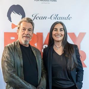 Florent Pagny, Coralie Baroux, Azucena Caamaño - Première de la pièce "Jean-Claude et Josephine, une histoire vraie jamais racontée" au théâtre de Passy à Paris le 16 septembre 2025.

© Benjamin Babiz / Bestimage