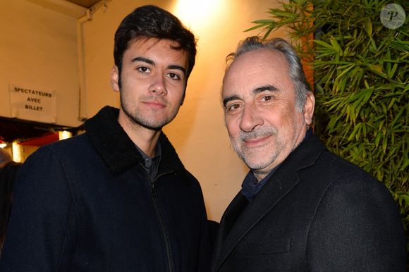 On y retrouve aussi Raphaël Duléry, fils d’Antoine Duléry et de Pascale Pouzadoux.

Antoine Duléry avec son fils Raphaël - Générale du spectacle "Ivo Livi ou Le destin d'Yves Montand" au théâtre de la Gaîté-Montparnasse à Paris, France © Coadic Guirec/Bestimage