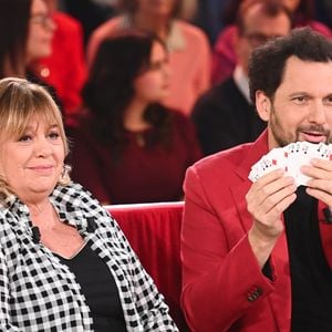 Exclusif - Michèle Bernier et Hélene Segara - Enregistrement de l'émission Vivement dimanche au studio Rive gauche présentée par Michel Drucker le 12 novembre 2025 pour une diffusion sur France 3 le 21 décembre. © Guillaume Gaffiot/Bestimage