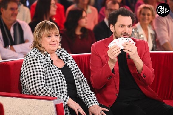 Exclusif - Michèle Bernier et Hélene Segara - Enregistrement de l'émission Vivement dimanche au studio Rive gauche présentée par Michel Drucker le 12 novembre 2025 pour une diffusion sur France 3 le 21 décembre. © Guillaume Gaffiot/Bestimage