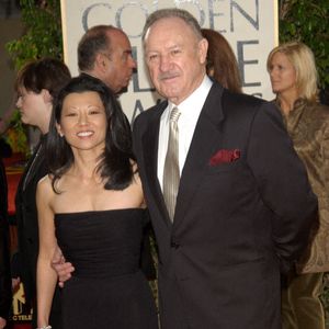 L'enquête sur la mort de Gene Hackman et Betsy Arakawa ne fait que commencer.

Los Angeles 19 janvier 2003 : Gene Hackman et son épouse lors de la remise des Golden Globe Awards à l'hôtel Beverly Hills Hilton. Paul Smith / Featureflash Photo by Alamy/ABACAPRESS.COM