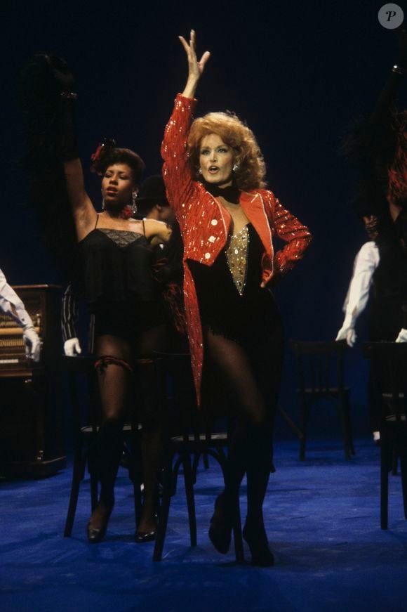 En France, à Paris, Dalida sur le plateau du "Show Dalida" en mars 1984 (Bernard LEGUAY via Bestimage).