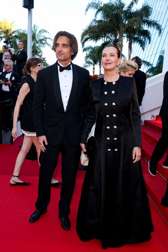 Dimitri Rassam et sa mère Carole Bouquet - Montée des marches du film « Megalopolis » lors du 77ème Festival International du Film de Cannes, au Palais des Festivals à Cannes. Le 16 mai 2024
© Jacovides-Moreau / Bestimage