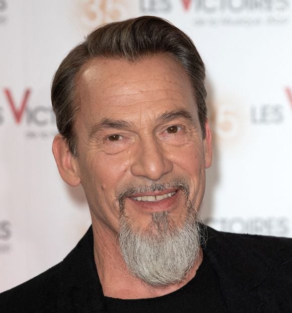 Après plusieurs année à se battre contre le cancer, Florent Pagny prépare son grand retour. 

Florent Pagny participe au photocall des 35e Victoires de la Musique à la Seine Musicale à Boulogne-Billancourt, France. Photo par David Niviere/ABACAPRESS.COM