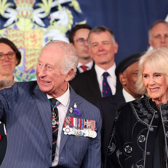qui permettent à des entreprises de gagner en notoriété et prestige

Le roi Charles III d'Angleterre et Camilla Parker Bowles, reine consort d'Angleterre - le 8 mai 2025

© Chris Jackson/WPA-Pool