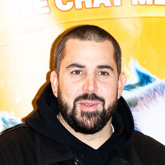 L'acteur français Victor-Artus Solaro, alias Artus, pose lors du photocall de l'avant-première française du film d'animation "10 Lives" ("Croquettes le chat merveilleux") au cinéma Pathe Beaugrenelle, à Paris, le 13 octobre 2024. Photo par Alexis Jumeau/ABACAPRESS.COM