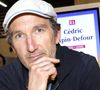 Alors qu’il connaissait un succès sans précédent avec son œuvre "Son odeur après la pluie", l'écrivain Cédric Sapin-Defour vivait une période très compliquée.

Cedric Sapin Defour - Festival du Livre de Paris au Grand Palais Ephémère. © Cédric Perrin/Bestimage