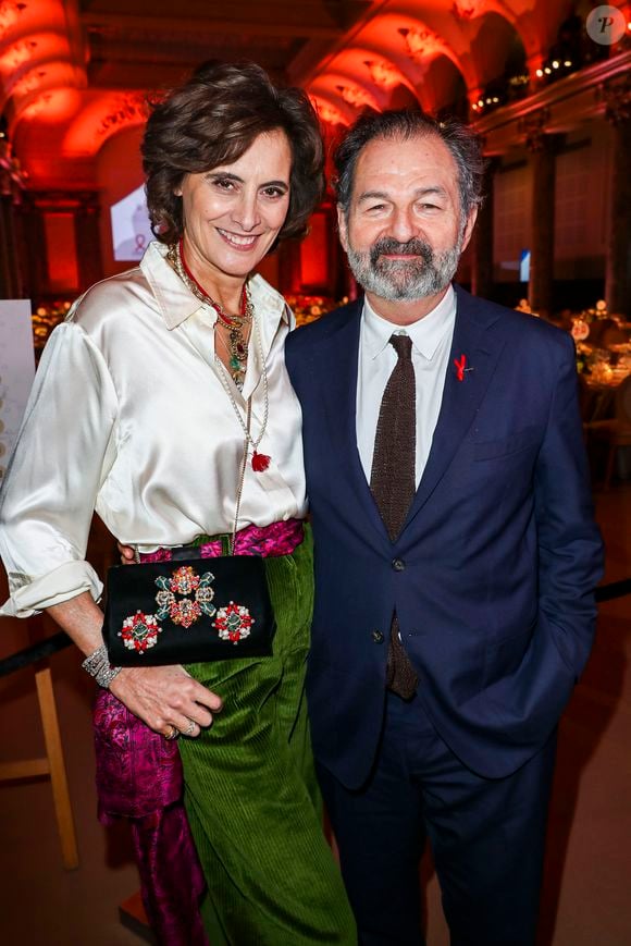 Inès De La Fressange et Denis Olivennes lors de la soirée de gala de la 18ème édition du "Dîner de la mode du Sidaction" au Pavillon Cambon Capucines à Paris, le 23 janvier 2020. 

Photo : Olivier Borde / Bestimage