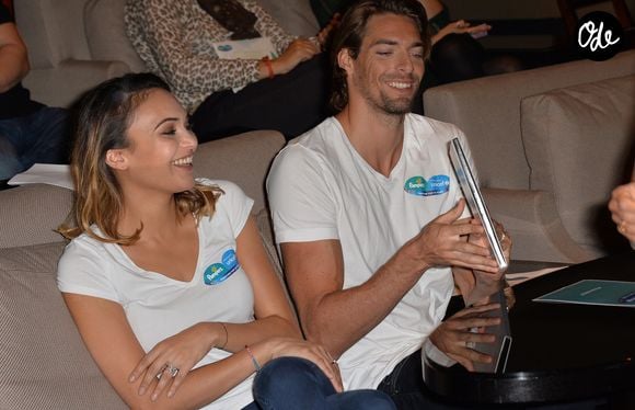 Toutefois, au fil des ans, l'ancienne Miss France et le nageur ont su bâtir une relation apaisée.

Camille Lacourt et sa femme Valérie Bègue, parrain et marraine du 10ème anniversaire du partenariat entre Pampers et l'Unicef, à Paris, le 13 novembre 2015.

© Bestimage