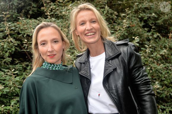 Audrey  Lamy et sa soeur Alexandra Lamy - People au défilé Lacoste Collection Prêt-à-Porter Printemps/Eté 2020 lors de la Fashion Week de Paris, le 1er octobre 2019. © Veeren Ramsamy-Christophe Clovis/Bestimage