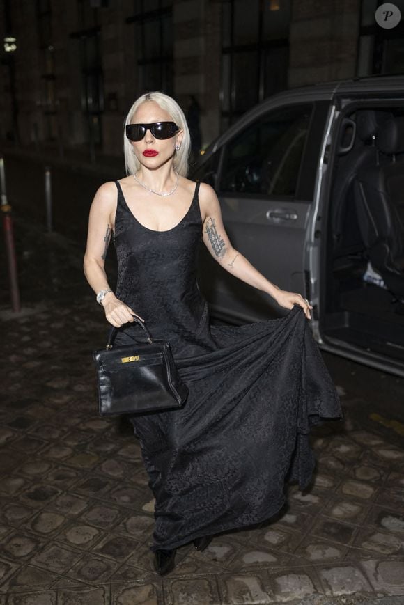 Lady Gaga et son fiancé Michael Polansky arrivent au restaurant "Laperouse" à Paris, le 15 novembre 2025.
© Yehiel Chekroune/Bestimage