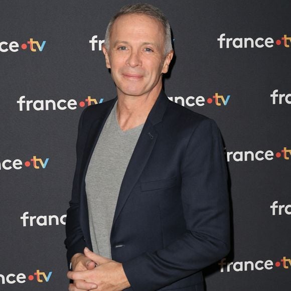 Samuel Etienne s'était exprimé sur la déprogrammation de "Questions pour un champion" en semaine

Samuel Etienne - Conférence de presse du Téléthon 2023 à Paris le 15 novembre 2023. © Coadic Guirec/Bestimage