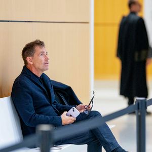 Daniel Riolo - Arrivées au tribunal correctionnel de Paris en marge du procès en diffamation entre Didier Deschamps et Daniel Riolo. Le procès en diffamation opposant Didier Deschamps à Daniel Riolo s’est ouvert le 20 novembre 2025 devant la XVIIe chambre du tribunal correctionnel de Paris

© Pierre Perusseau/Bestimage