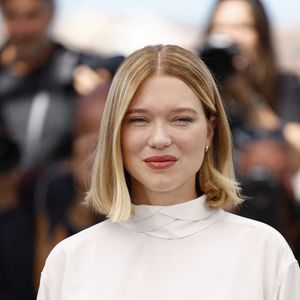 Cette fois, c’est Léa Seydoux qui s’est affichée avec un tee-shirt à l’effigie d’Adèle Exarchopoulos lors de son arrivée au Festival de Cannes

Léa Seydoux au photocall du film "Gentle Monster" lors du 79ème Festival International du Film de Cannes, France, le 16 mai 2026. © Jacovides-Moreau/Bestimage