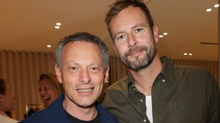 Marc-Olivier Fogiel : son mari François Roelants s'est envolé vers l'un des endroits les plus reculés de la planète
