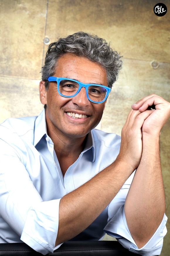 Portrait de Julien Cohen lors de l'émission "Chez Jordan" à Paris le 11 mai 2022. © Cédric Perrin / Bestimage