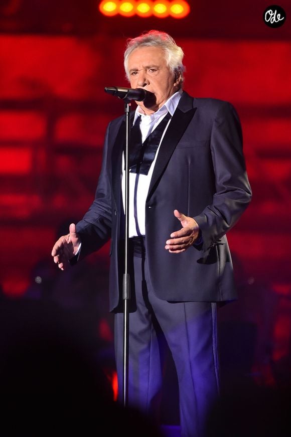 Michel Sardou aux Arènes de Nîmes pour le second concert de sa dernière tournée "La Dernière Danse" le 7 juillet 2017. © Bruno Bebert / Bestimage