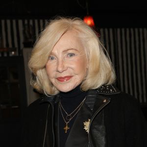 La chanteuse partage la vie d'un certain Stéphane âgé de 27 ans. 

Michèle Torr - La ministre de la Culture Rachida Dati remet les insignes de l’ordre des Arts et des Lettres à Mine Vergès et Virginie Clerico-Patsouris suite à la présentation d'un plan de soutien et de reconnaissance des cabarets au Moulin Rouge à Paris le 21 janvier 2025. © Coadic Guirec/Bestimage