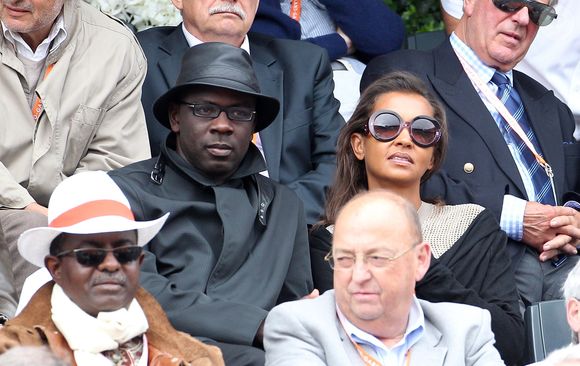 En effet, la maman d'Alya (née en 2002) avait décidé de porter plainte contre le sportif pour violences conjugales

Lilian Thuram et Karine Le Marchand, 3 juin 2012 à Roland Garros