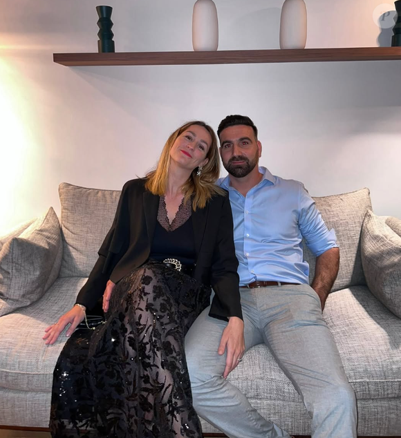 Laure et Matthieu de "Mariés au premier regard" prennent la pose, novembre 2023