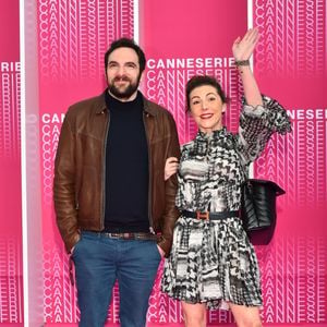 Anne-Elisabeth Blateau et David Mora durant la soirée d'ouverture de la compétition du Canneseries le 7 avril 2018.

 © Bruno Bebert / Bestimage