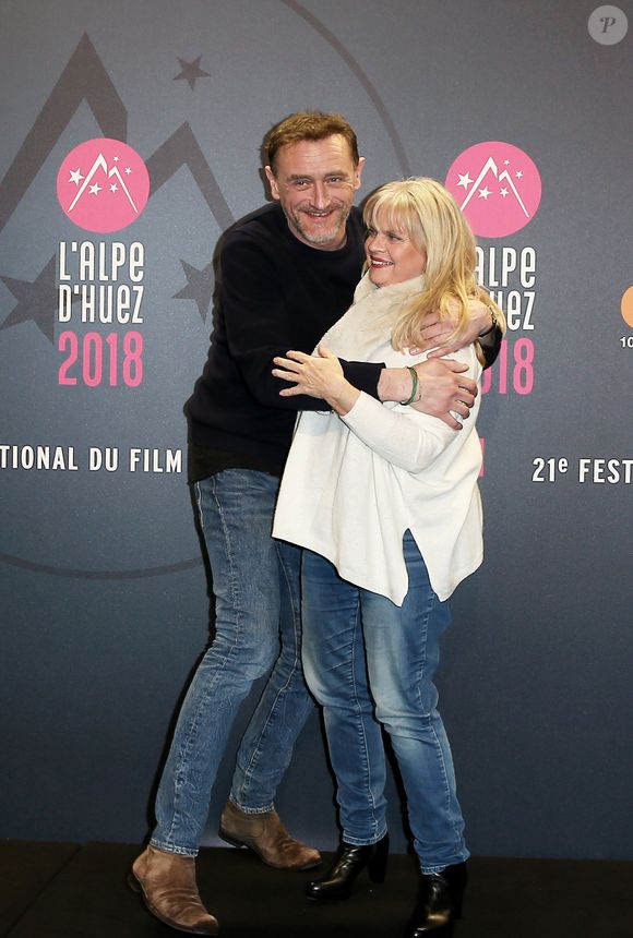 Isabelle Nanty, Jean-Paul Rouve lors de la présentation du film "Les Tuche 3 : Liberté, Égalité, FraterniTuche" de O.Baroux dans le cadre du 21ème Festival International du Film de Comédie de l'Alpe d'Huez le 19 janvier 2018.
© Dominique Jacovides / Bestimage
