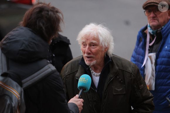 Le chanteur, auteur et compositeur français Hugues Aufray lors d'une messe à la mémoire de l'actrice française Brigitte Bardot à l'église Saint-Roch à Paris, le 28 janvier 2026. Photo by Nasser Berzane/ABACAPRESS.COM