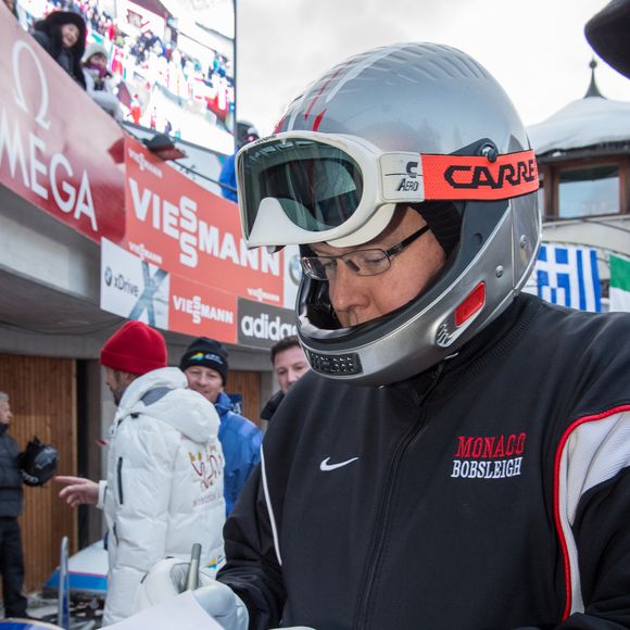 Le Prince Albert II de Monaco - Le Prince Albert II de Monaco participe à la course de bobsleigh "Monaco Bob Historic" à Saint-Moritz en Suisse le 23 janvier 2015.  |19492381 - Le Prince Albert II de Monaco participe à la course de Bobsleigh "Monaco Bob Historic" à Saint-Moritz en Suisse
Action Press / Bestimage
