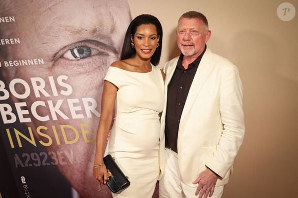 A l'occasion de la sortie de son livre "Inside" à Berlin

Boris Becker et sa femme Lilian de Carvalho Monteiro (enceinte) lors de la présentation du livre "Inside" de Boris Becker au cinéma Delphi LUX à Berlin le 11 septembre 2025.

© Imago / PsnewZ / Bestimage