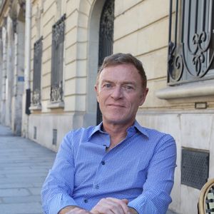 Exclusif - Rendez-vous avec Christophe Hondelatte juste avant le direct de son émission "Hondelatte raconte" sur Europe 1 à Paris  le 24 août 2016. Agence / Bestimage