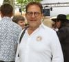 Le chef y propose un menu d'été à 100 euros certains jours de la semaine.

Les Chefs à Saint-Tropez fêtent les producteurs 2025 - Inauguration de la 5e édition,  les Chefs et les producteurs se retrouvent sur la place des Lices à Saint-Tropez, le 3 mai 2025. Le chef Michel Sarran. ©Jean-Marc Lhomer / Bestimage.