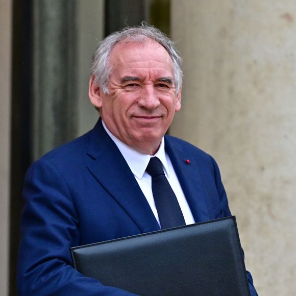 Pour rappel, François Bayrou s'est plusieurs fois exprimé quant aux faits de violences, d'agressions sexuelles et viols concernant l'établissement privé Notre-Dame-de-Bétharram, niché dans son département des Pyrénées-Atlantiques. Les faits présumés se seraient déroulés entre les années 1970 et 1990...

François Bayrou, Premier ministre à la sortie du conseil des ministres au palais de l'Elysée à Paris le 21 avril 2025. © Christian Liewig / Bestimage
