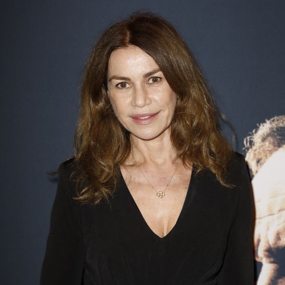"Pendant plusieurs années, avant sa disparition, je me suis occupée de ma mère atteinte d'une grave maladie pulmonaire."

Valérie Kaprisky lors de l'avant-première du film "Le fil" au cinéma Arlequin à Paris le 9 septembre 2024.
© Marc Ausset-Lacroix / Bestimage