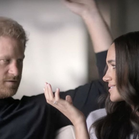 Images du documentaire Netflix "Harry & Meghan". La série comporte six parties et couvre la relation du couple depuis leurs premières fréquentations jusqu'à leur décision de prendre du recul en tant que membres actifs de la famille royale britannique et leurs activités ultérieures. Netflix / Backgrid UK / Bestimage