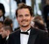 Durant le Festival de Cannes 2026, Juan Arbeláez promet d'animer la plage de Cannes avec son restaurant Copal Beach, proposant des brunchs festifs et des DJ sets quotidiens.

Juan Arbelaez - Montée des marches du film " Mascarade " lors du 75ème Festival International du Film de Cannes. 

© Cyril Moreau / Bestimage